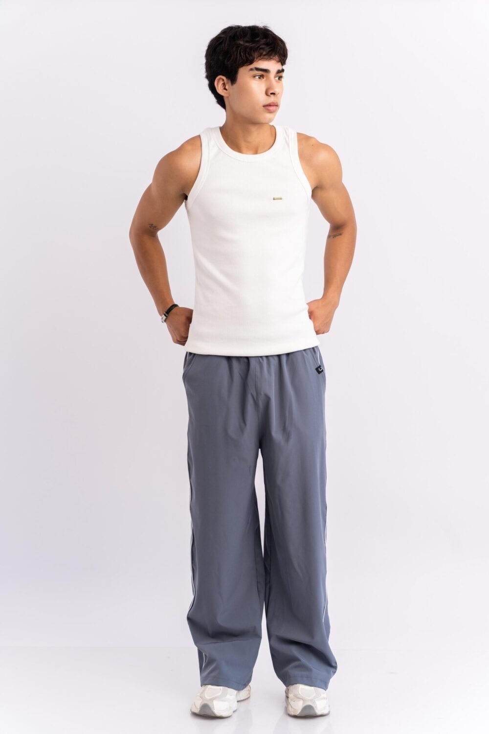 PANTALÓN - BUZO BAGGY